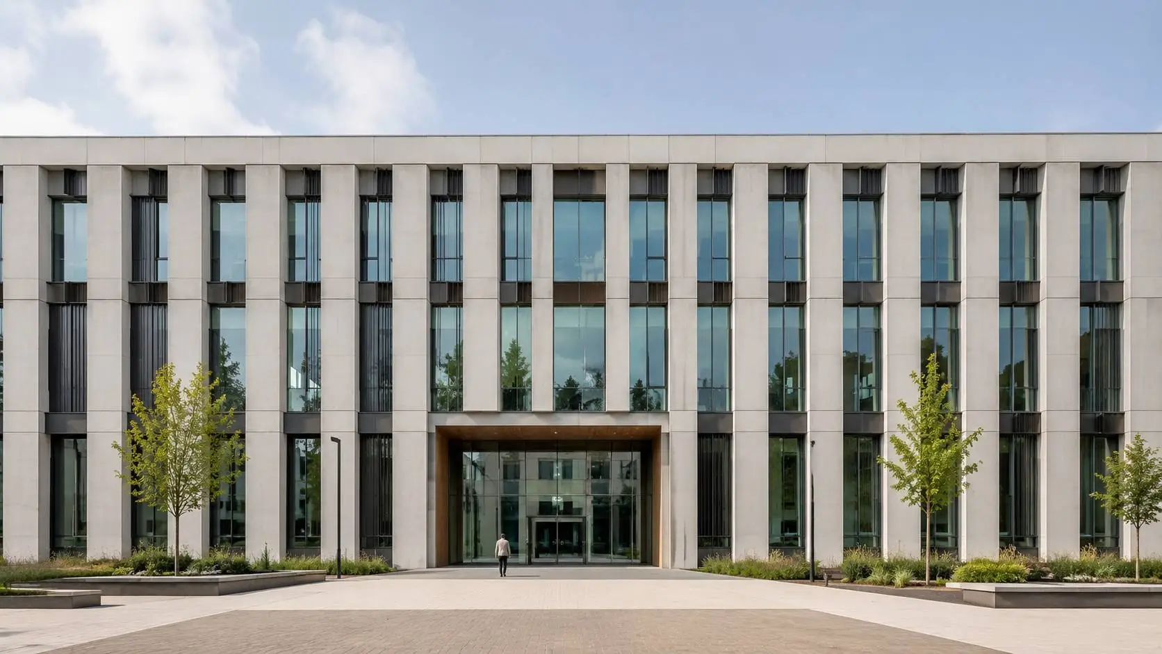 Architectuurfotografie stijlen met moderne lijnen en symmetrische compositie